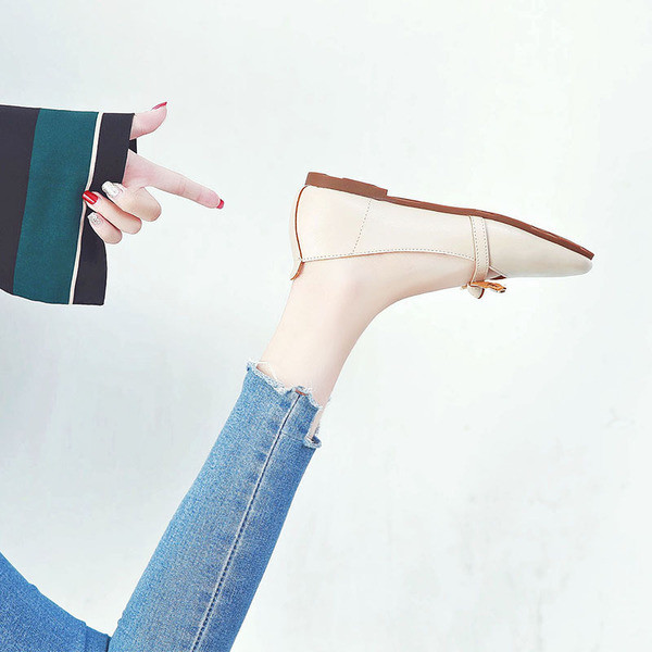 Női alkalmi cipő három modellben