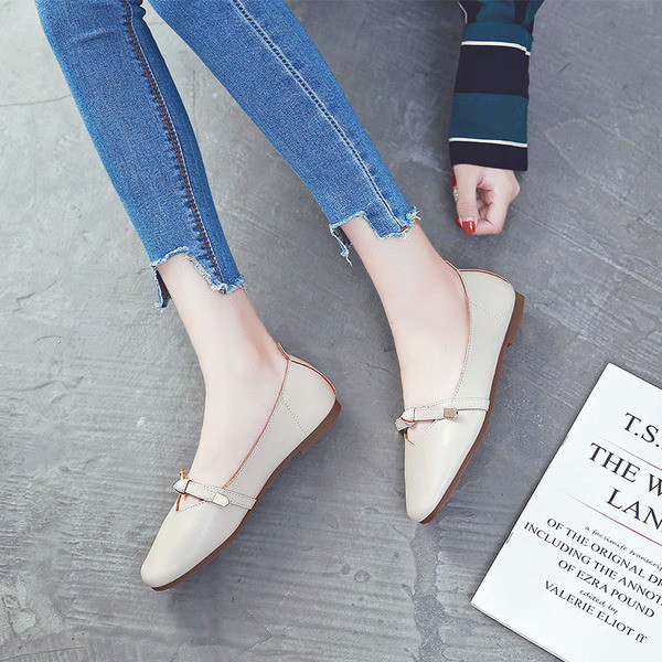 Női alkalmi cipő három modellben