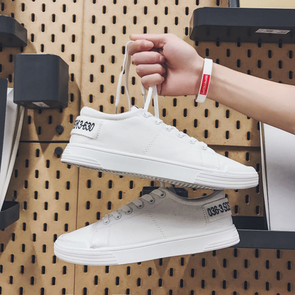 Adidași bărbați în două culori