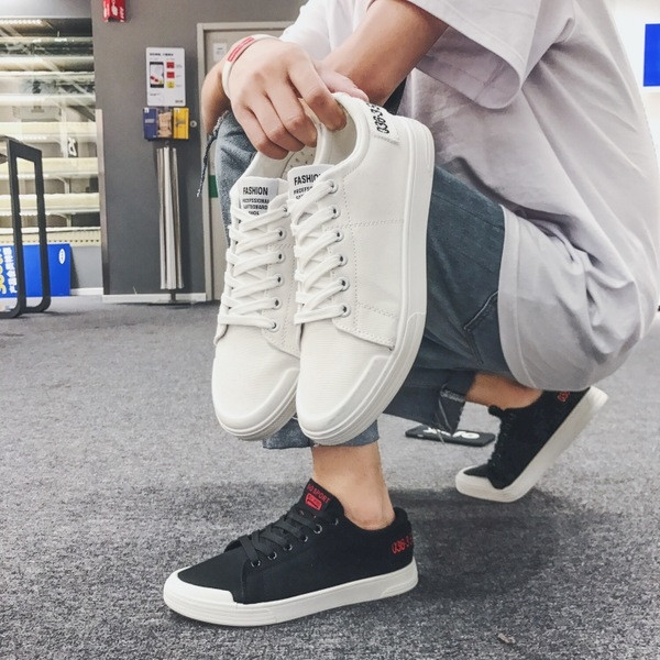 Adidași bărbați în două culori