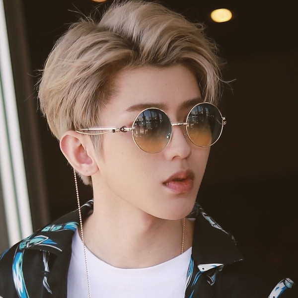 Ρετρό γυαλιά σε στρογγυλό σχήμα σε διάφορα χρώματα κατάλληλα για άνδρες και γυναίκες