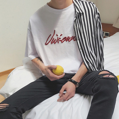 Tricou elegant pentru bărbați cu broderie colorată în mai multe culori