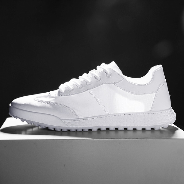 Adidași pentru bărbați din material respirabil în două culori