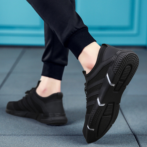 Adidași moderni pentru bărbați în două culori