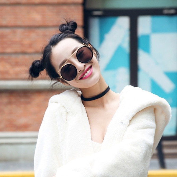 Γυαλιά ηλίου Unisex με στρογγυλό σχήμα και λεπτές κορνίζες σε τρία χρώματα