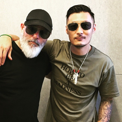 Ανδρικά γυαλιά ηλίου σε τέσσερα χρώματα με λεπτό πλαίσιο