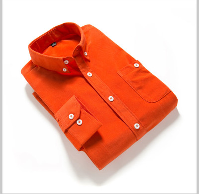 Άνετο πουκάμισο ανδρών σε διαφορετικά χρώματα