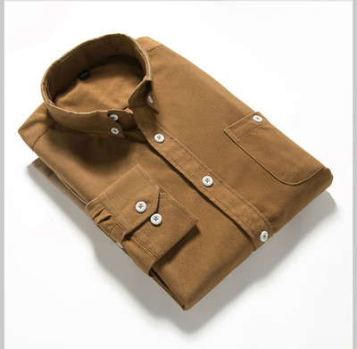 Άνετο πουκάμισο ανδρών σε διαφορετικά χρώματα