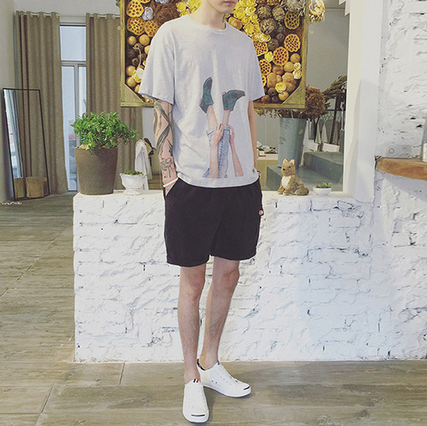 Модерна мъжка тениска с цветна апликация в няколко цвята 