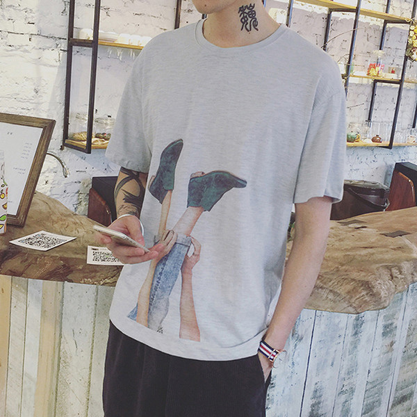 Модерна мъжка тениска с цветна апликация в няколко цвята 