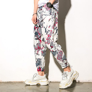 Modern színes férfi nadrág virágos motívumokkal
