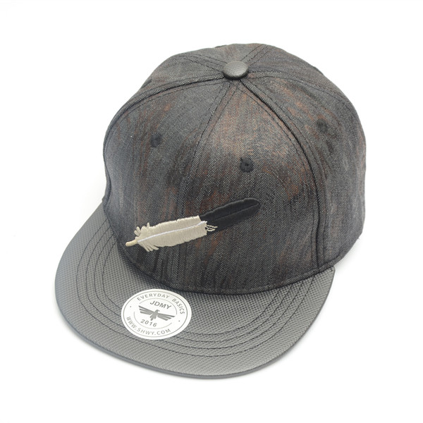 Palarie barbateasca cu viziera dreapta in mai multe modele