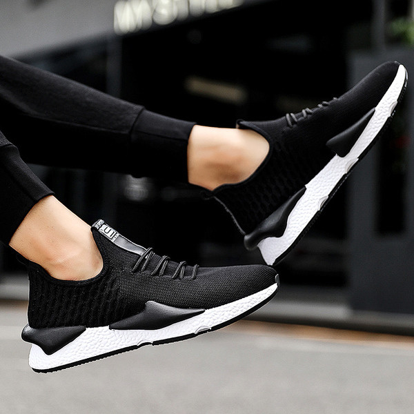 Μοντέρνα πάνινα παπούτσια ανδρών σε τρία χρώματα