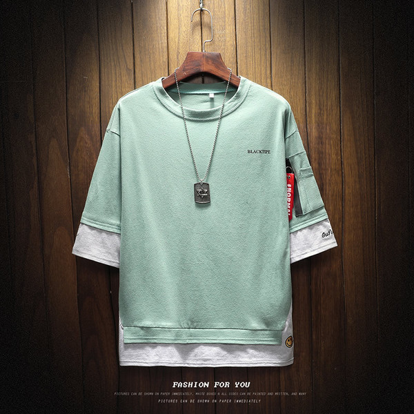 Tricou modern pentru bărbați cu decolteu O și buzunar la mânecă în mai multe culori