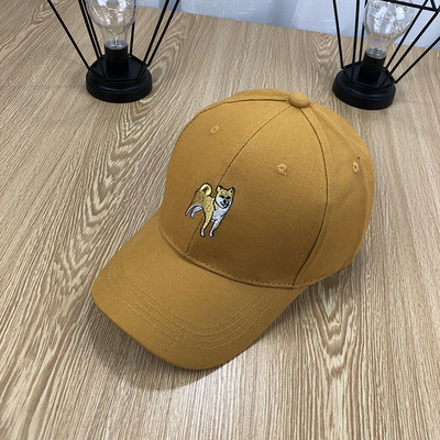 Ανδρικό καπέλο με κεντήματα και τετράχρωμη επιγραφή