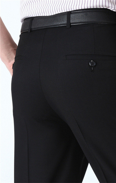 Pantaloni de vara barbatesti in mai multe nuante