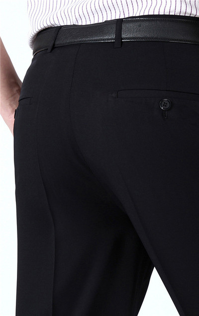 Pantaloni de vara barbatesti in mai multe nuante