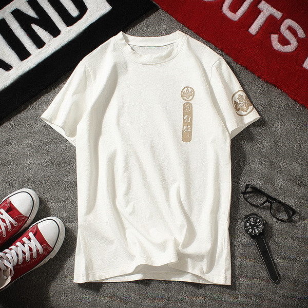 Tricou casual barbatesc cu o aplicatie interesanta in alb-negru