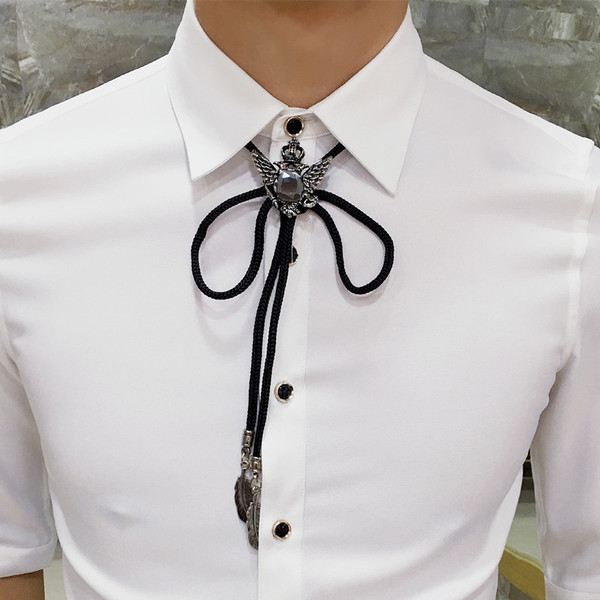 Cămașă modernă pentru bărbați cu mâneci 3/4 și cravată - model Slim