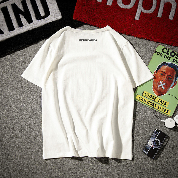 Tricou casual barbatesc cu decolteu O si aplicatie colorata in mai multe culori