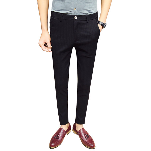 Pantaloni bărbați cu dungi de culoare neagră