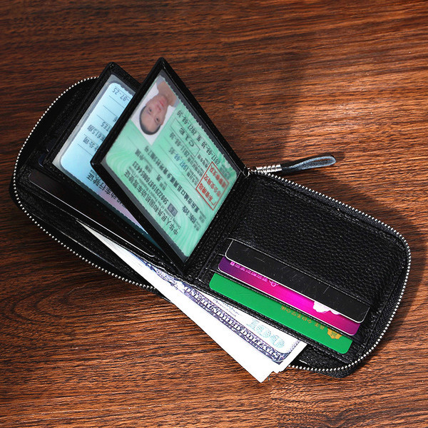 Portofel confortabil pentru bărbați în două modele