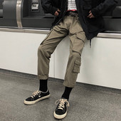 Ανδρικά αθλητικά παντελόνια με πλευρικές τσέπες