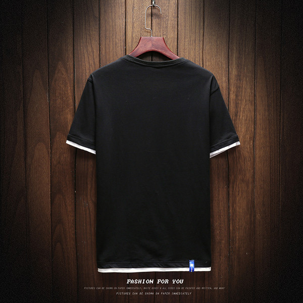 Tricou elegant pentru bărbați cu decolteu O, model simplu în alb-negru