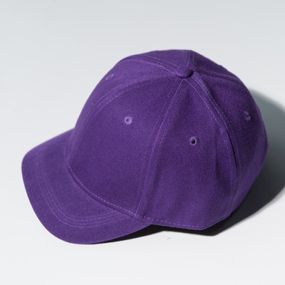 Μοντέρνο καπέλο ανδρών σε πέντε χρώματα