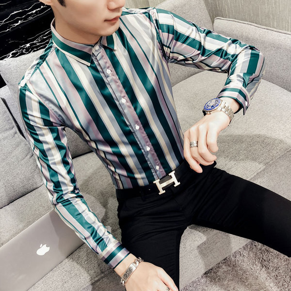 Cămașă modernă pentru bărbați din satin în dungi, cu mâneci lungi