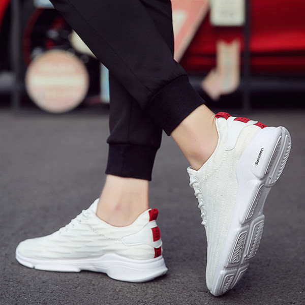 Adidași pentru bărbați din material respirabil în trei culori