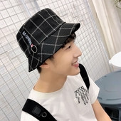 Καλοκαιρινό καπέλο σε δύο μοντέλα κατάλληλα για άνδρες και γυναίκες