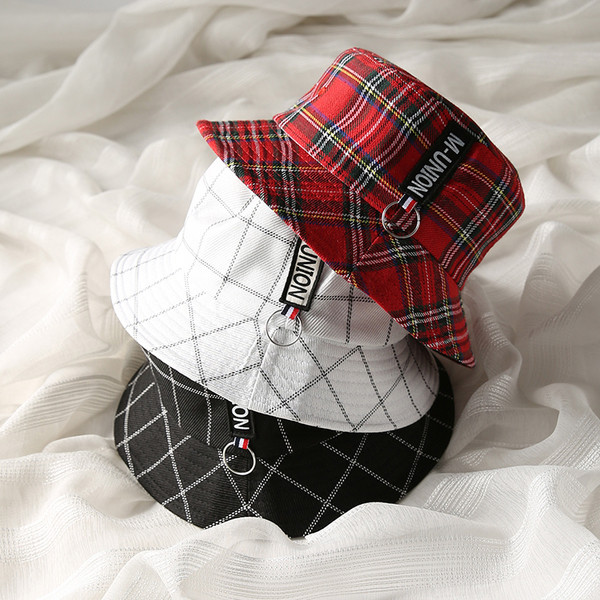 Καλοκαιρινό καπέλο σε δύο μοντέλα κατάλληλα για άνδρες και γυναίκες