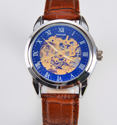 Ceas de barbat modern in mai multe culori cu curea din piele ecologica