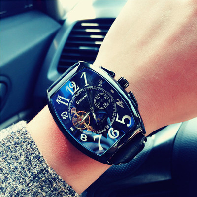 Ceas mare pentru barbati in mai multe culori cu curea din piele