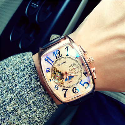 Ceas mare pentru barbati in mai multe culori cu curea din piele