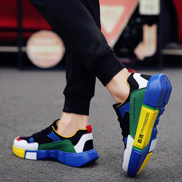 Tenisi de vară și toamnă pentru bărbați în mai multe modele exclusive și diferite combinații de nuanțe proaspete