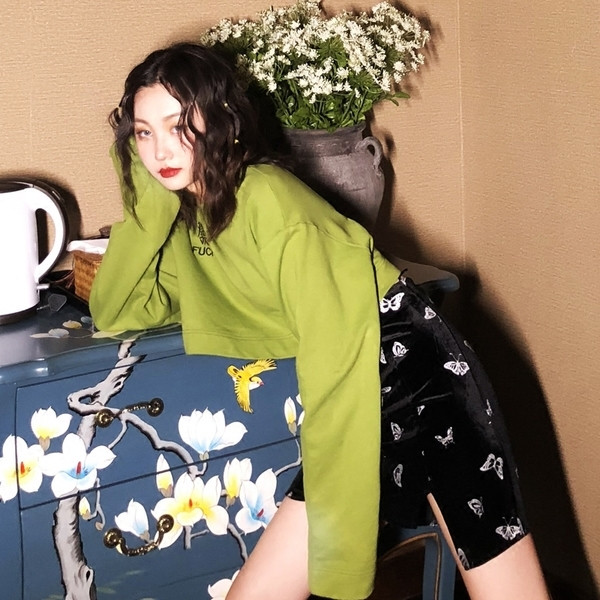 Fusta de dama cu talie inalta de catifea