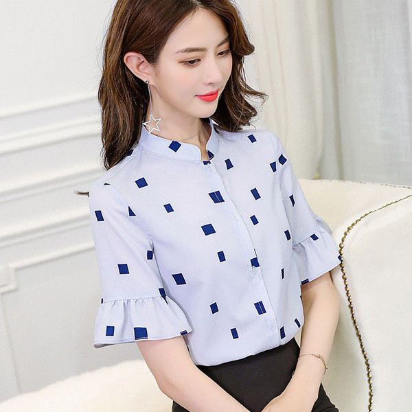 Cămașă de damă cu mâneci 3/4 și guler înalt