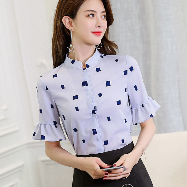 Cămașă de damă cu mâneci 3/4 și guler înalt