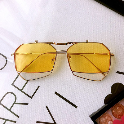 Γυναικεία γυαλιά ηλίου σε διάφορα χρώματα