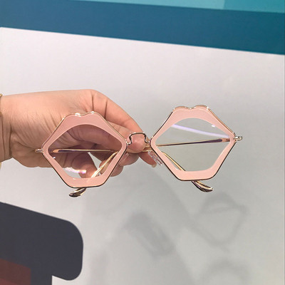 Γυναικεία γυαλιά ηλίου με μη τυποποιημένο σχήμα σε διάφορα χρώματα