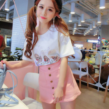 Fusta de dama cu talie inalta si nasturi de culoare roz