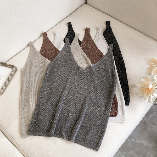 Maieu modern de damă cu decolteu adânc în mai multe culori