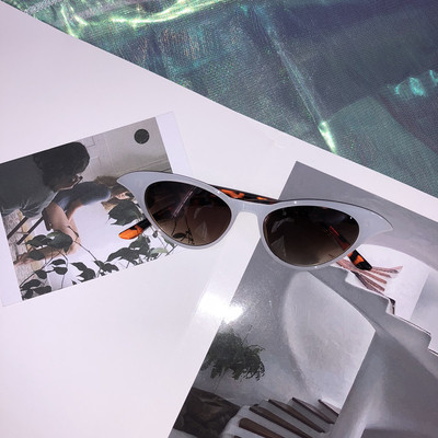 Ρετρό γυναικεία γυαλιά ηλίου σε διάφορα χρώματα