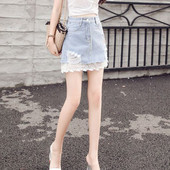 Δερμάτινη φούστα σε δαντελωτό χρώμα με δαντέλα