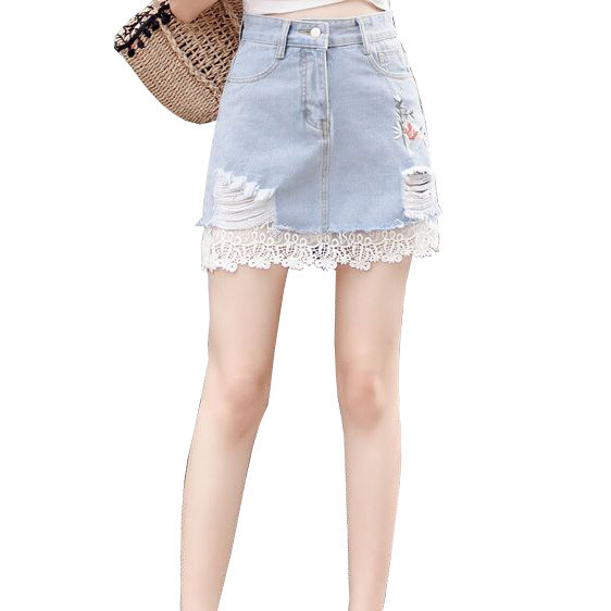 Δερμάτινη φούστα σε δαντελωτό χρώμα με δαντέλα