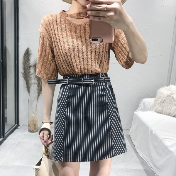 Κομψή φούστα κυρίας με υψηλή μέση σε διάφορα χρώματα