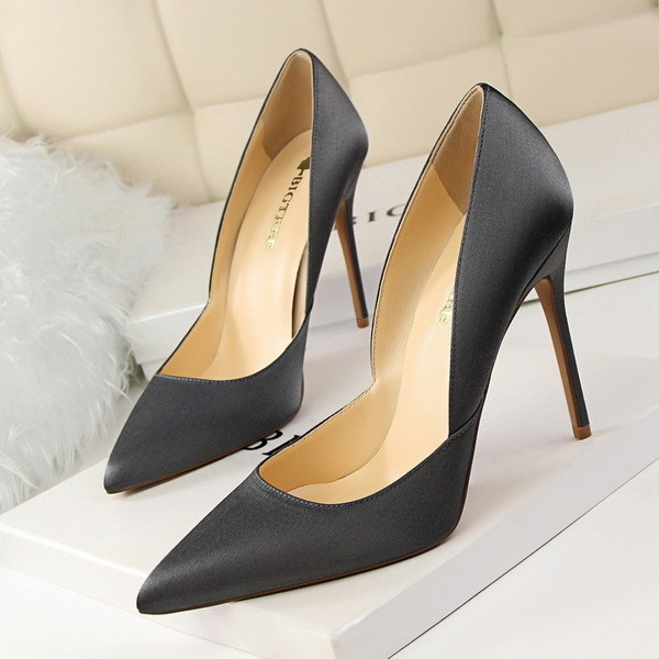 Pantofi eleganti de dama cu toc subtire in mai multe culori