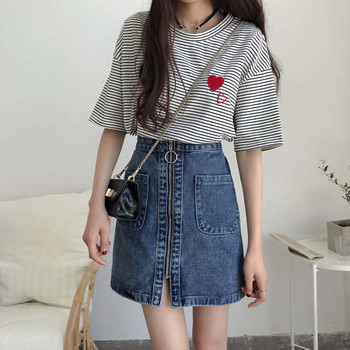 Μοντέρνα φούστα denim με ψηλό φερμουάρ στη μέση